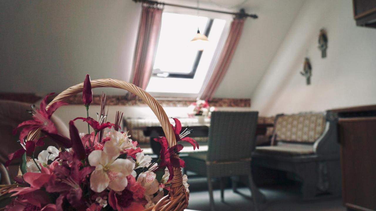 In & Out Boardinghaus Apartment Stolberg  Ngoại thất bức ảnh