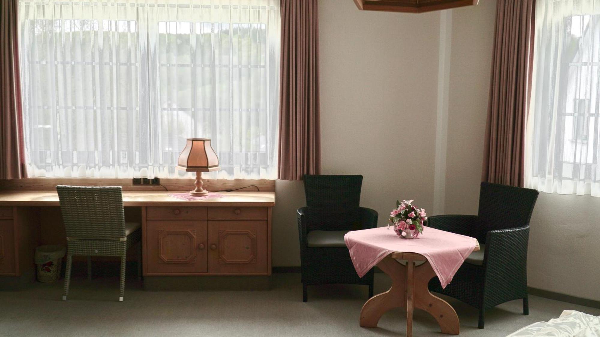 In & Out Boardinghaus Apartment Stolberg  Ngoại thất bức ảnh